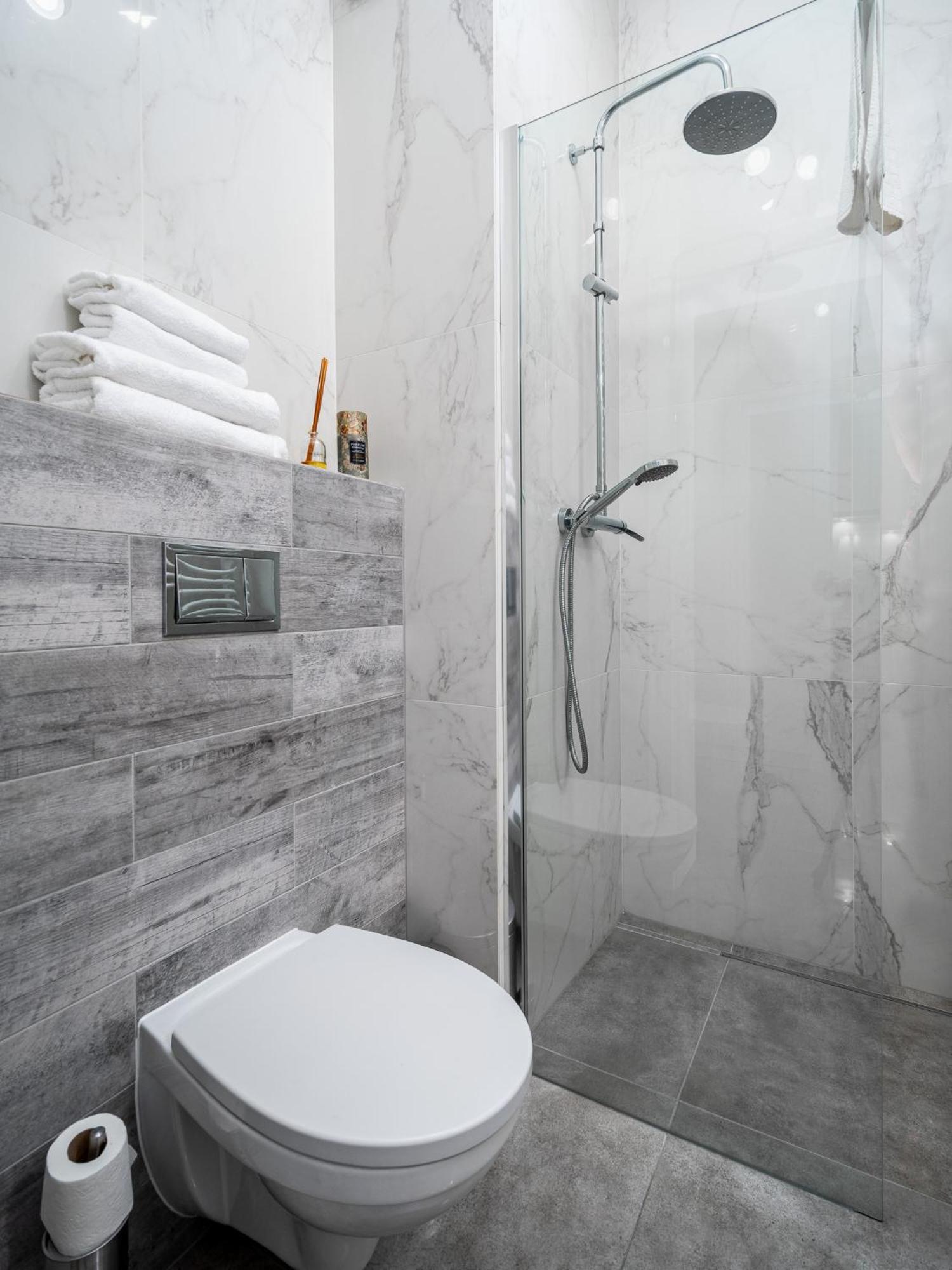 Apart D&K Free Parking Aleja Prymasa Tysiaclecia 83A Apartment Warsaw Exterior photo